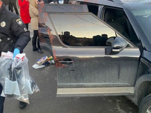 Küçənin ortasında döydülər və zorla maşına mindirib naməlum istiqamətdə apardılar…