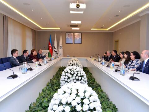 Startapçılarla bağlı görüş keçirildi – FOTOLAR