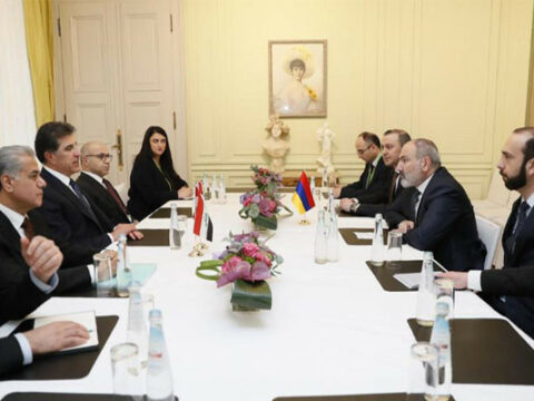 Paşinyan İraq kürdlərinin lideri ilə görüşdü 