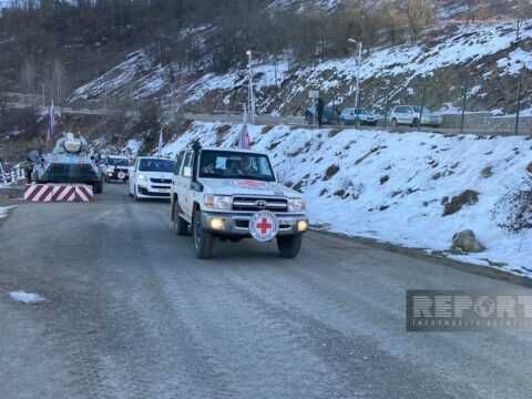 Xankəndi-Laçın yolunda BQXK-ya məxsus 6 avtomobilin hərəkətinə şərait yaradılıb