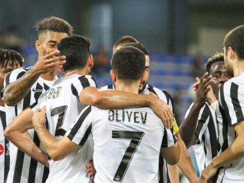 “Neftçi” inamlı qələbə qazandı