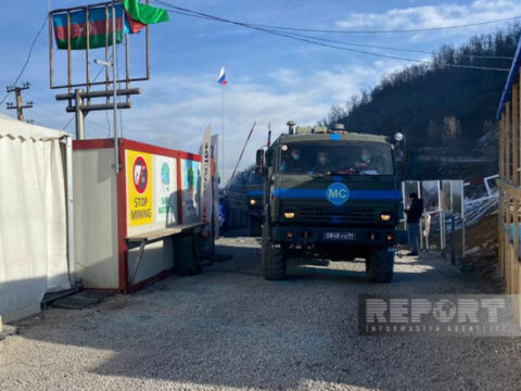 Xankəndi-Laçın yolunda sülhməramlıların 10 avtomobili maneəsiz keçib