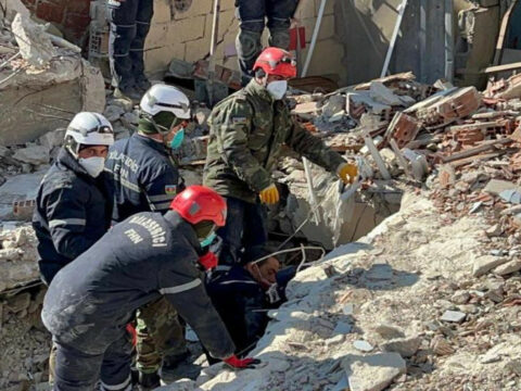 FHN xilasediciləri zəlzələ bölgəsində əməliyyatları davam etdirir