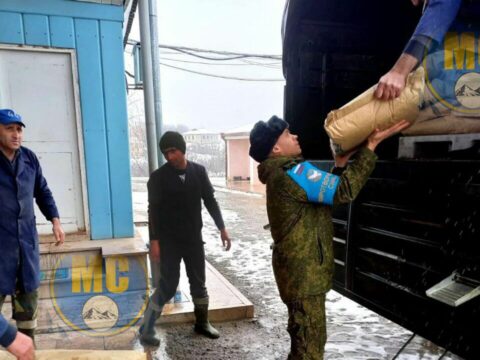 “Sülhməramlı”lar Xocavənddə “Böyük vətən müharibəsi” əlillərinə yardım payladı…-FOTO