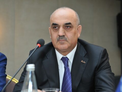 Prokuror vəsatət hazırlamaq üçün vaxt istəyib