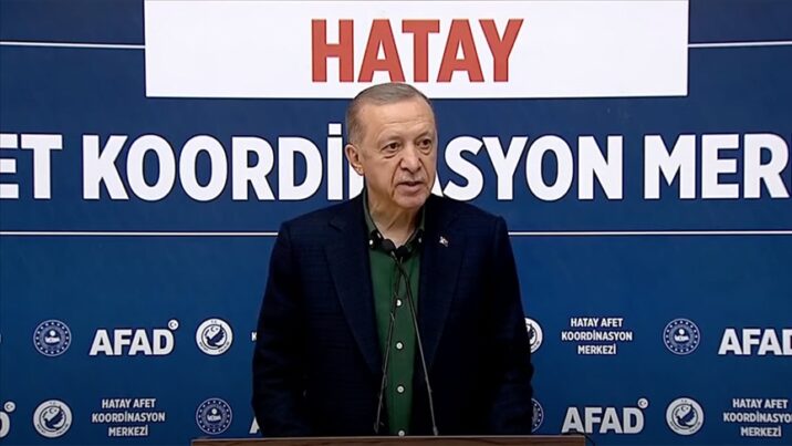 115 minə yaxın insan dağıntıdan sağ çıxarılıb