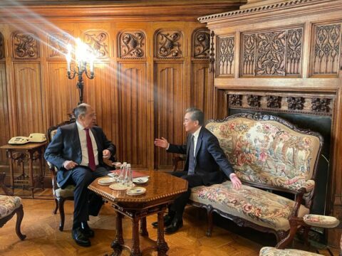 Lavrov Çinin baş diplomatı ilə görüşdü, açıqlamalar verdi