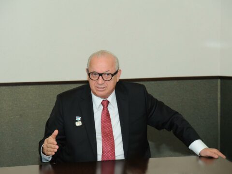 Cahangir Əsgərov bir aydır işə çıxmır?