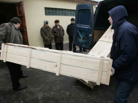 “Gün ərzində qohumlara iki cəsəddən artıq verilə bilməz…”