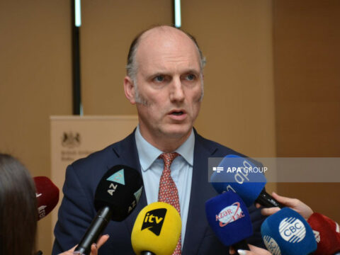 Yalnız Britaniya deyil, dünyanın müxtəlif ölkələri Ukraynaya dəstək verir