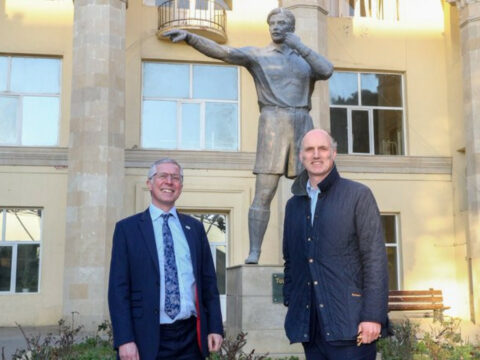 Britaniyalı nazir Tofiq Bəhramovun heykəlini niyə ziyarət etdi?