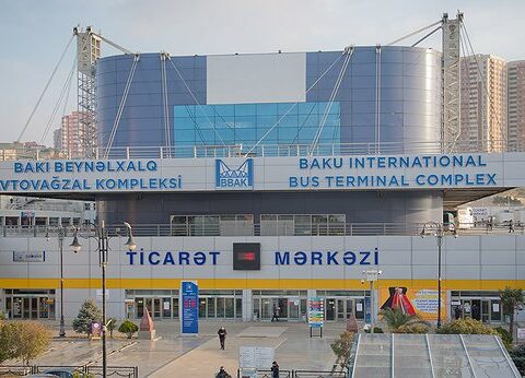 Bakıda rayon taksiləri üçün pulsuz dayanacaq yaradıldı