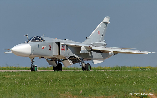 Rusiyanın Su-24 təyyarəsi qəzaya uğradı Rusiyanın Su-24 təyyarəsi qəzaya uğradı