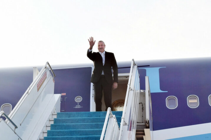 Prezident İlham Əliyevin Türkiyəyə işgüzar səfəri başa çatıb Prezident İlham Əliyevin Türkiyəyə işgüzar səfəri başa çatıb