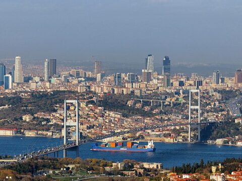 Diqqətçəkən təklif: “İstanbul şimala köçürülsün” – Professor