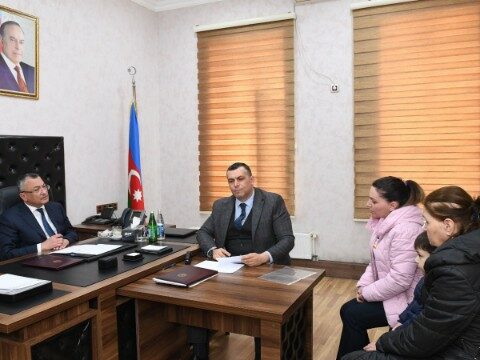 Rövşən Rzayev vətəndaşların müraciətlərini dinlədi – FOTOLAR