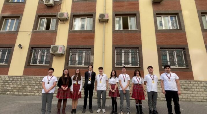 “Gənc istedadlar”dan “Sabahın alimləri”nə – Alternativ enerji ilə çalışan işıqfor, çirkli havanı təmizləyən cihazlar… “Gənc istedadlar”dan “Sabahın alimləri”nə – Alternativ enerji ilə çalışan işıqfor, çirkli havanı təmizləyən cihazlar…