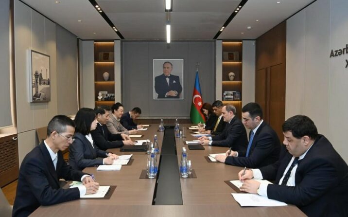Ceyhun Bayramov Çinin Avrasiya məsələləri üzrə xüsusi nümayəndəsi ilə görüşüb Ceyhun Bayramov Çinin Avrasiya məsələləri üzrə xüsusi nümayəndəsi ilə görüşüb