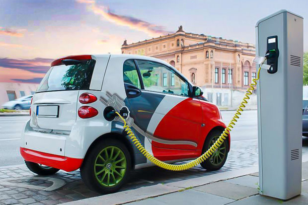 Ölkəmizdə ilk dəfə olaraq elektrik avtomobillərinin sərgisi keçiriləcək Ölkəmizdə ilk dəfə olaraq elektrik avtomobillərinin sərgisi keçiriləcək