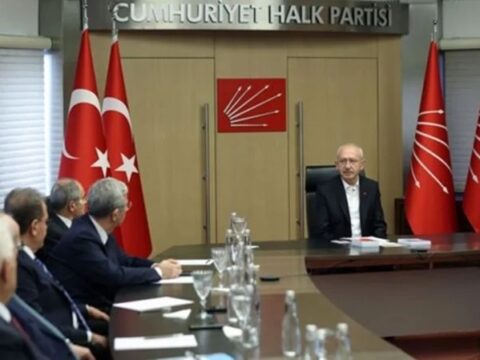 10 böyük şəhərin bələdiyyə başçısı təcili Kılıçdaroğlunun qəbuluna gəldi