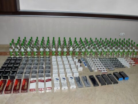 Şərurda külli miqdarda aksizi olmayan siqaretlər, spirtli içkilər və yivli odlu silah aşkarlanıb