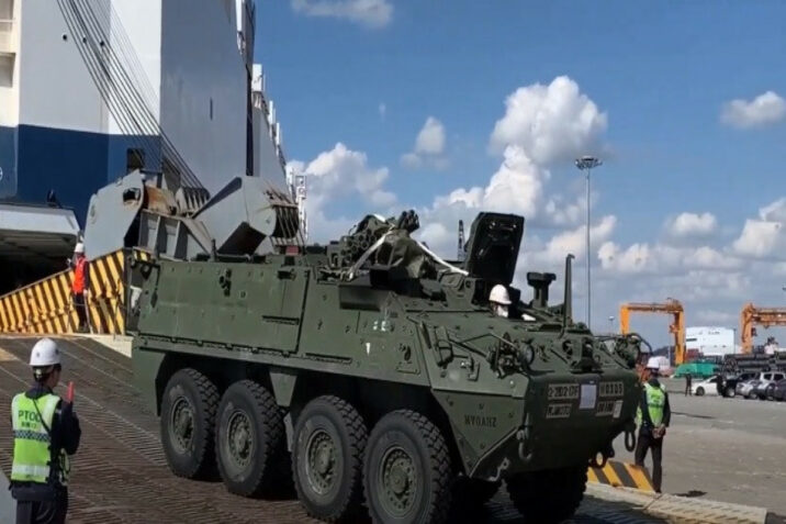 ABŞ Ukraynaya 90 ədəd “Stryker” döyüş maşını göndərib ABŞ Ukraynaya 90 ədəd “Stryker” döyüş maşını göndərib