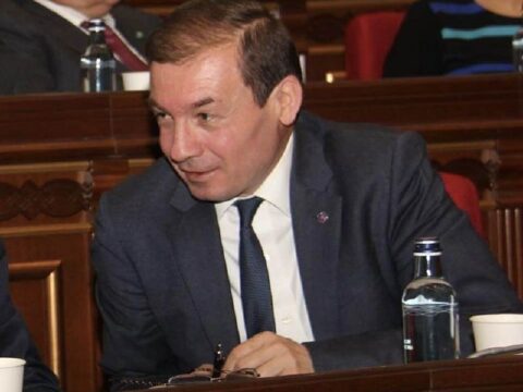 Ermənistanda yüksək vəzifə daşımış şəxs öldü