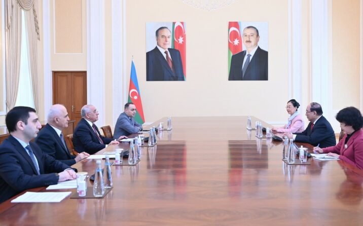Əli Əsədov Çinin Avropa məsələləri üzrə xüsusi nümayəndəsi ilə görüşüb Əli Əsədov Çinin Avropa məsələləri üzrə xüsusi nümayəndəsi ilə görüşüb