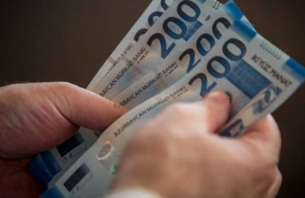 Direktor və müavinlərinin maaşı artırıldı Direktor və müavinlərinin maaşı artırıldı