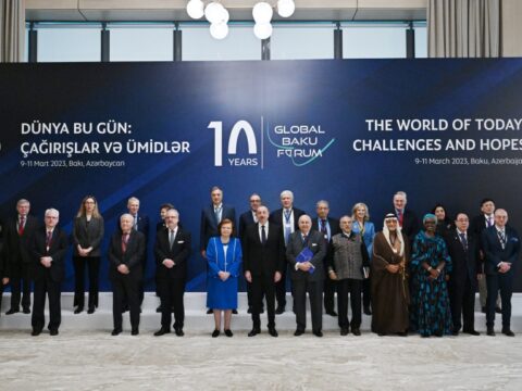 X Qlobal Bakı Forumunun panel iclasları başlayıb