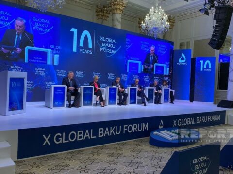 Bakı Forumu: “Aİ kontekstində Qərbi Balkan regionu” mövzusunda panel iclası keçiridi