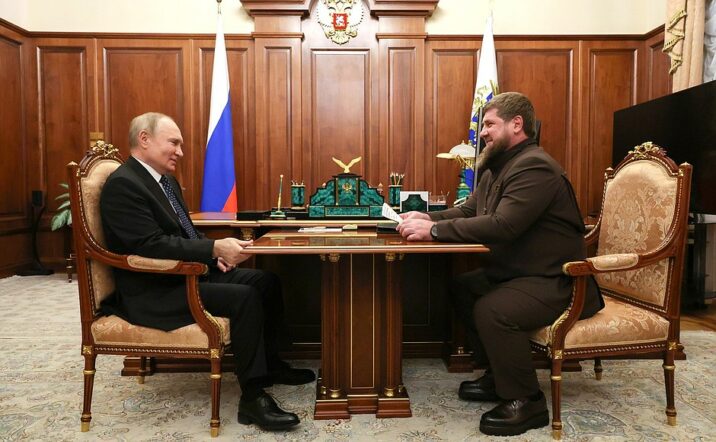 Putin Kadırovla görüşdü Putin Kadırovla görüşdü