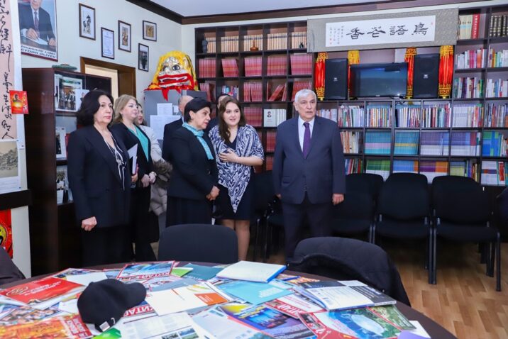 Meksikanın ölkəmizdəki səfiri ADU-da olub Meksikanın ölkəmizdəki səfiri ADU-da olub