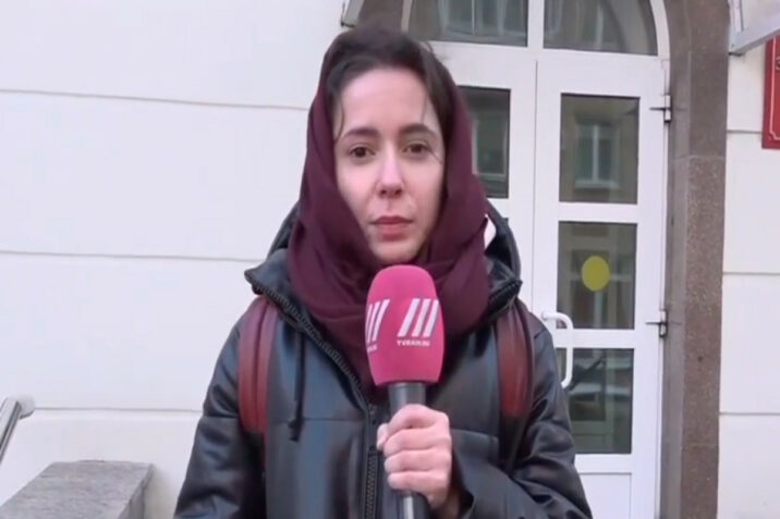 Gürcüstan rusiyalı müxalif jurnalisti ölkəyə buraxmayıb