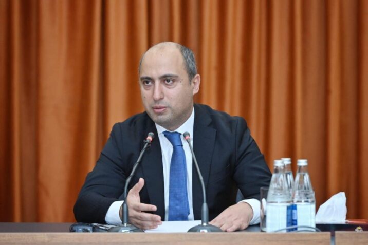Nazir alimlərin maaşının artmasından danışdı Nazir alimlərin maaşının artmasından danışdı