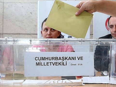 Türkiyə vətəndaşları 75 ölkədə səs verə biləcək