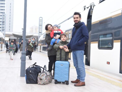 Qəbələyə ilk sürətli sərnişin qatarı yola düşdü