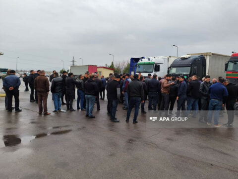 İranda TIR-lardan rüşvət tələbinə görə Naxçıvanda yanacaq qıtlığı yarana bilər – VİDEO/FOTO