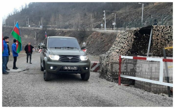 Xankəndi-Laçın yolunda sülhməramlıların avtomobili maneəsiz keçib Xankəndi-Laçın yolunda sülhməramlıların avtomobili maneəsiz keçib