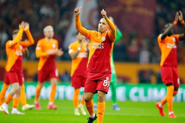 FIFA “Qalatasaray”a transfer qadağası qoydu FIFA “Qalatasaray”a transfer qadağası qoydu