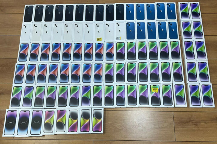 Ölkəyə 93 ədəd “iPhone” keçirmək istədilər Ölkəyə 93 ədəd “iPhone” keçirmək istədilər