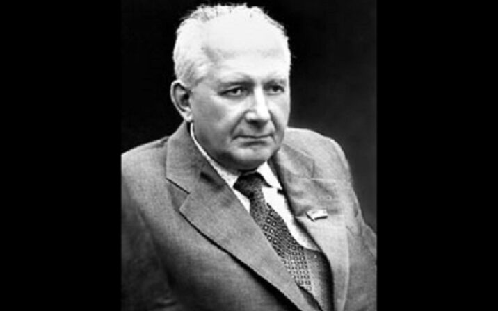 “Jiqulinin atası” – Polyakov VAZ-ın direktoru olanda da, nazir işləyəndə də işə piyada gəlib-gedib “Jiqulinin atası” – Polyakov VAZ-ın direktoru olanda da, nazir işləyəndə də işə piyada gəlib-gedib