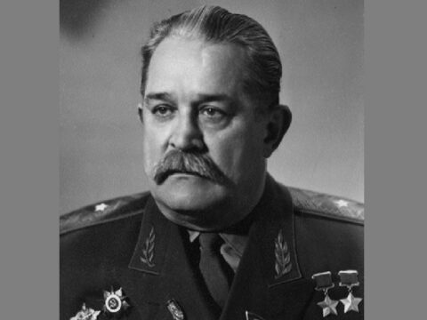 Özünü Stalinə oxşadan komandir – Sovet lideri Fyodorovu şəxsən təltif edib