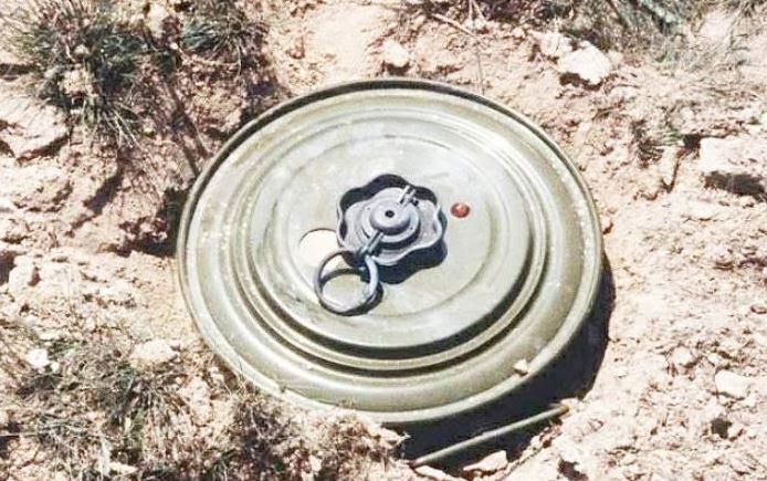 Azərbaycan Ordusunun hərbçisi minaya düşüb