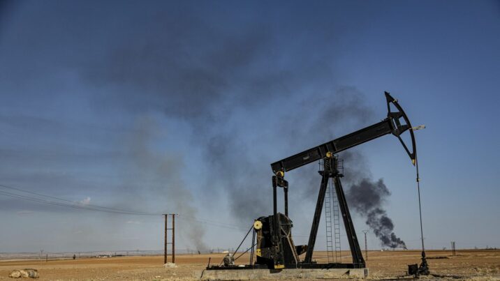 7 ölkə neft hasilatını AZALDIR