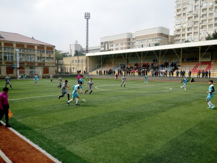 BDU-da Heydər Əliyevin 100 illik yubileyinə həsr olunmuş fubol turniri davam edir