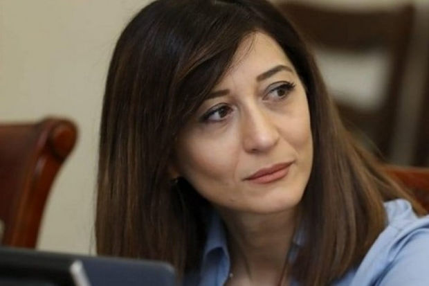 “Bayraq yandıranlar və onlarla fəxr edənlərə görə illərlə geri düşmüşük”