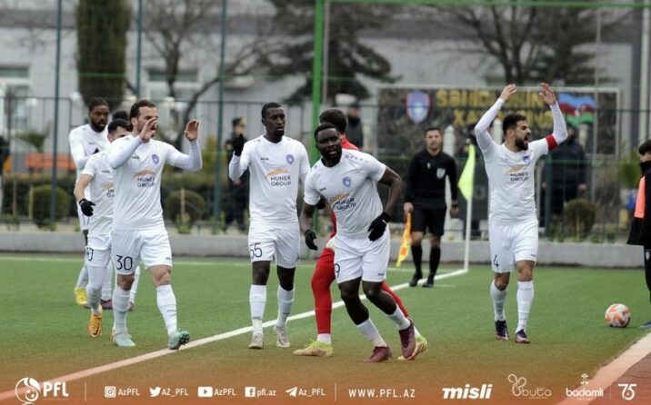 “Bəlkə də bizdən çox şey gözləyirlər”