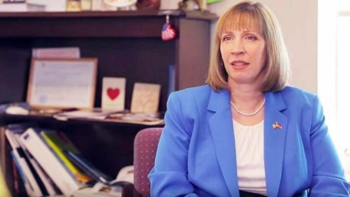 ABŞ səfiri həbsdə olan jurnalistə baş çəkdi 