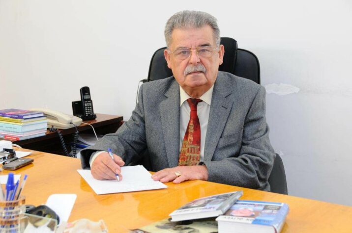 Professor qarayaxma kampaniyası aparan “ekspertləri” söhbətə ÇAĞIRDI